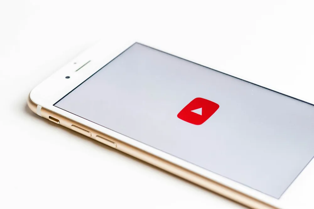 見たくないYouTubeチャンネルをブロック!検索結果からも非表示にする方法