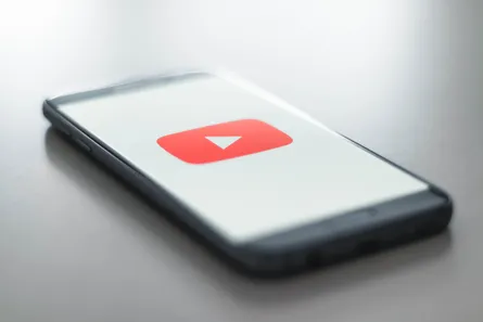 【2025年版】YouTubeの広告ブロック警告を回避できるおすすめ広告ブロッカー3選
